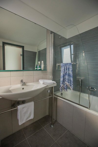 Golden Coast Hotel & Bungalows 42