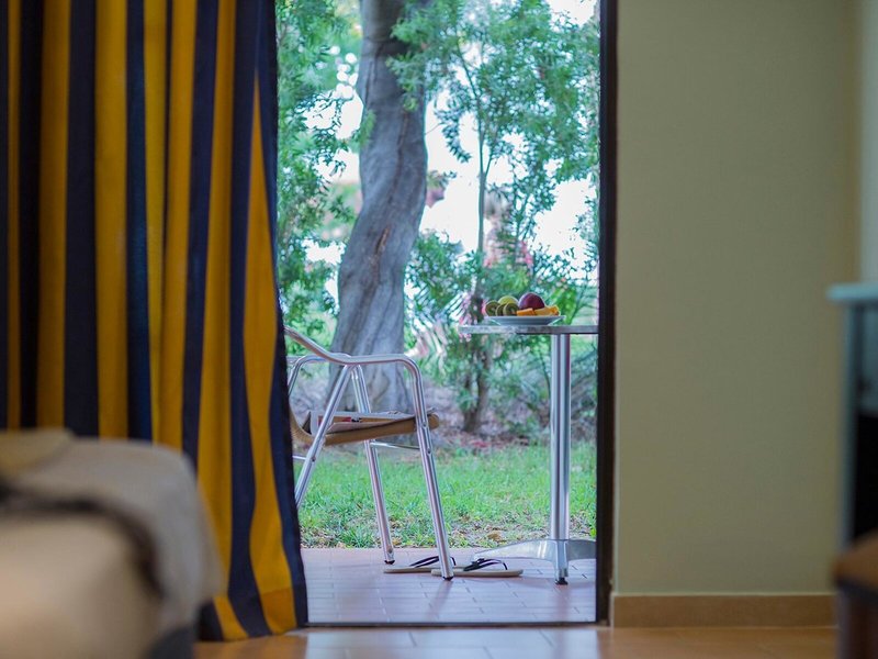 Golden Coast Hotel & Bungalows 47