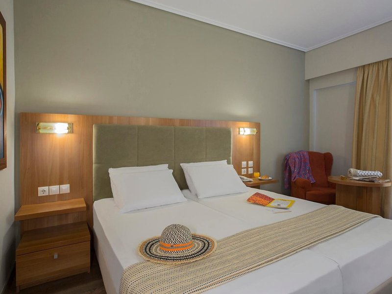 Golden Coast Hotel & Bungalows 49