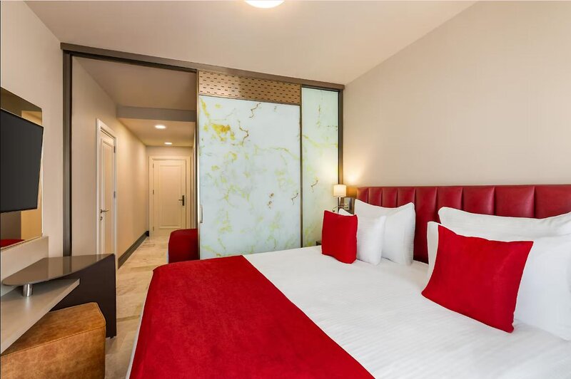 Ramada by Wyndham Istanbul Pera 23