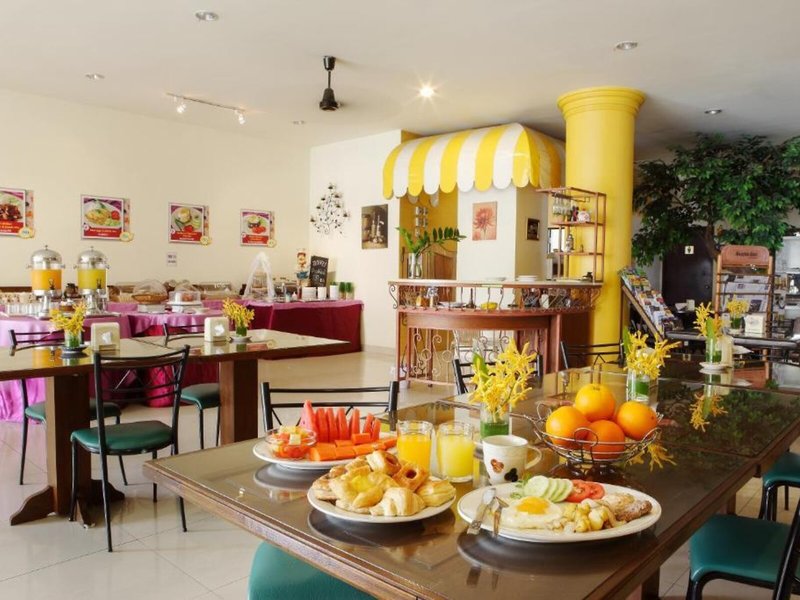 People Place Hotel 2 6