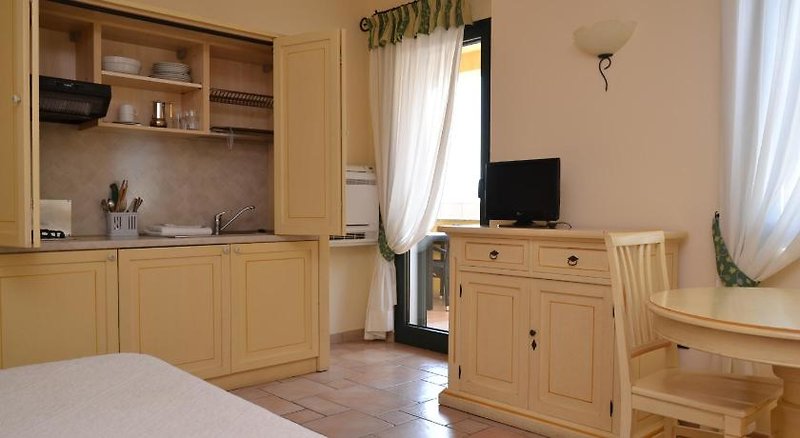 Hotel Villa Del Parco 4 - Room Example