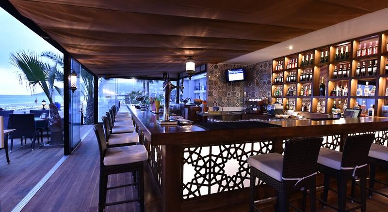 Alaaddin Beach Hotel 14