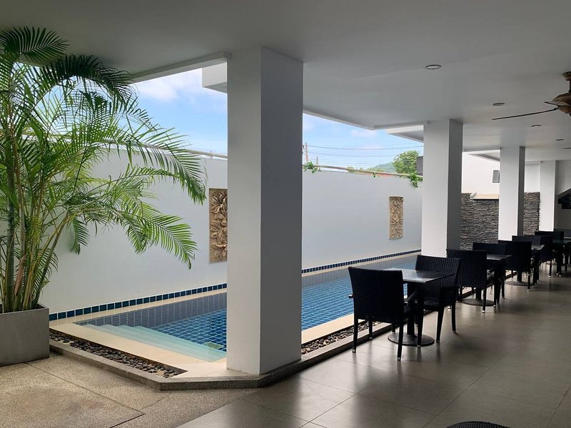 One World One Home Naiharn Hotel 7