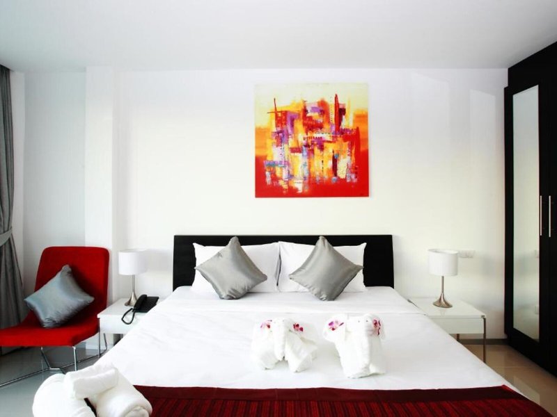 One World One Home Naiharn Hotel 14