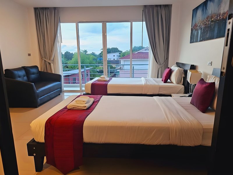 One World One Home Naiharn Hotel 20