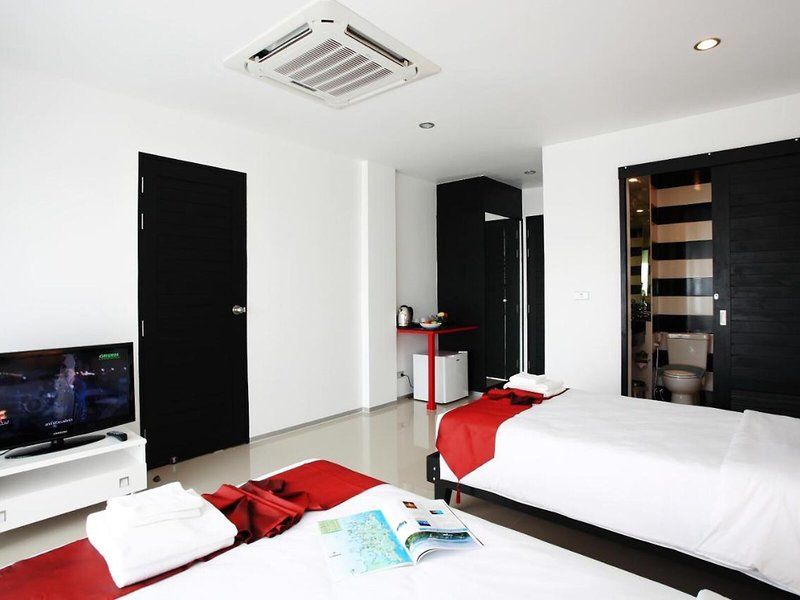 One World One Home Naiharn Hotel 21