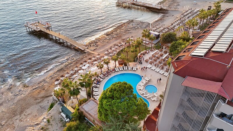 Anitas Beach Hotel 7