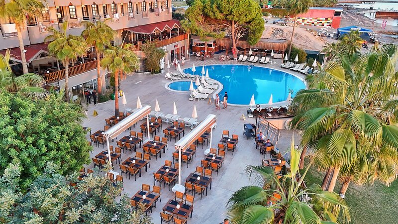 Anitas Beach Hotel 15