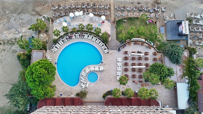 Anitas Beach Hotel 11