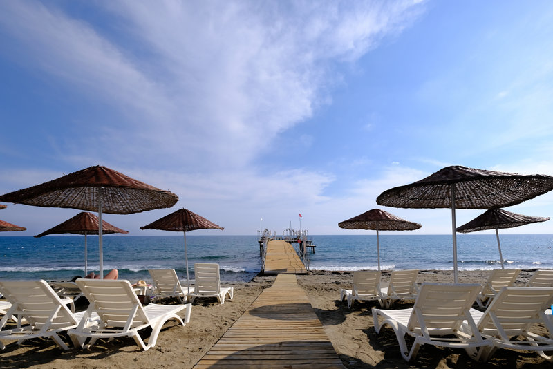 Anitas Beach Hotel 12