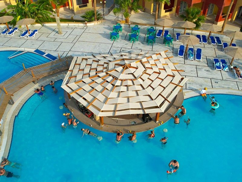 Royal Tulip Beach Resort 17