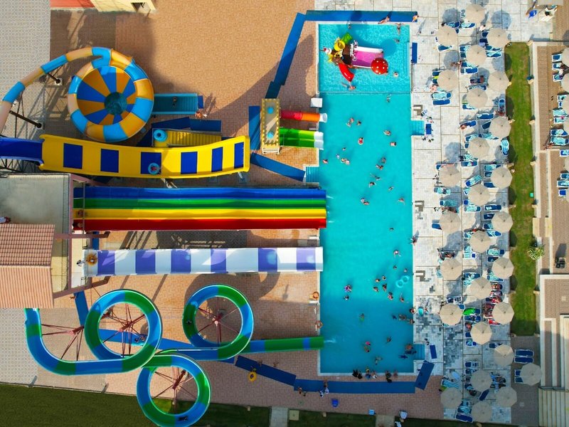 Royal Tulip Beach Resort 20