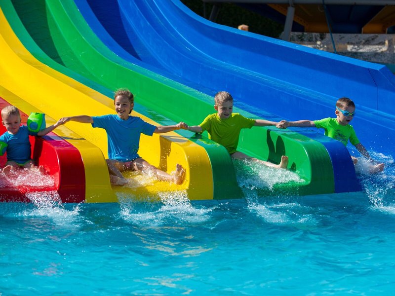 Royal Tulip Beach Resort 23