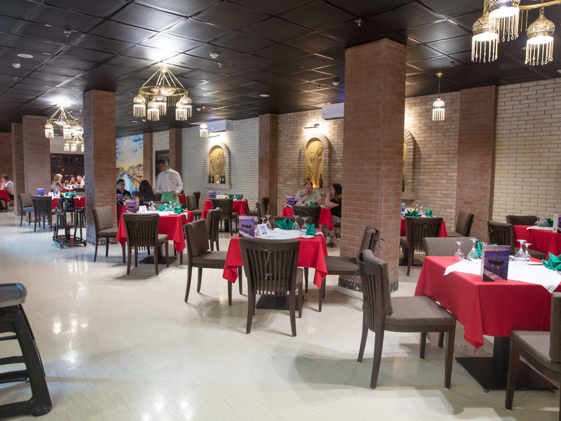 Royal Tulip Beach Resort 36