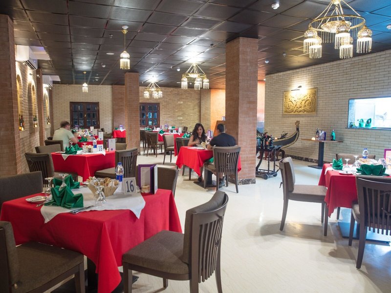 Royal Tulip Beach Resort 37