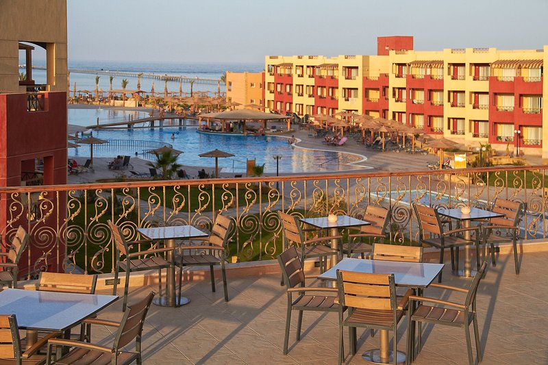 Royal Tulip Beach Resort 5