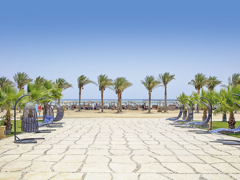 Royal Tulip Beach Resort 9