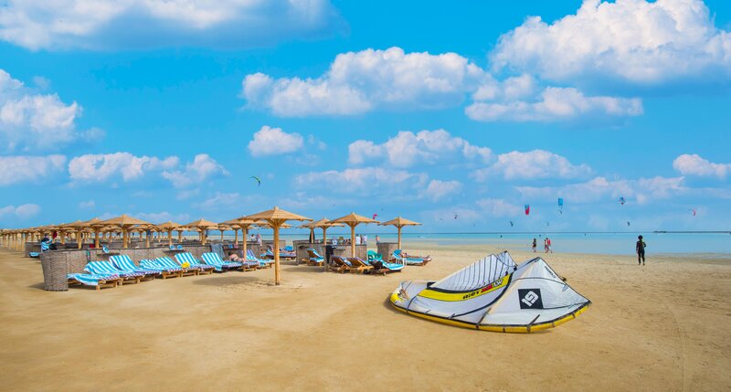 Royal Tulip Beach Resort 20
