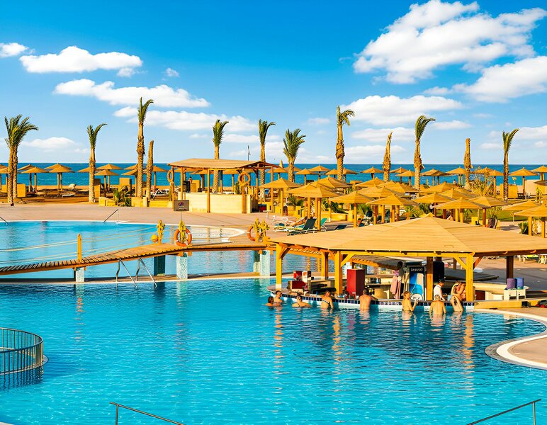 Royal Tulip Beach Resort 53