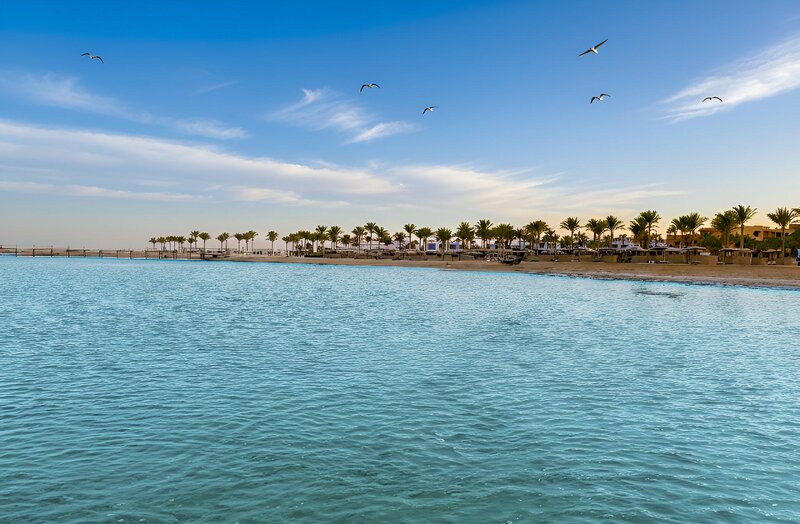 Royal Tulip Beach Resort 54