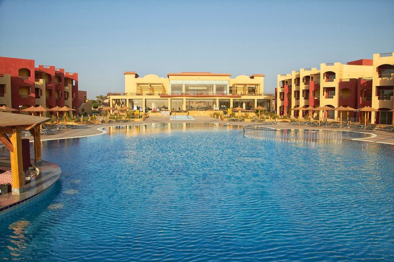 Royal Tulip Beach Resort 6