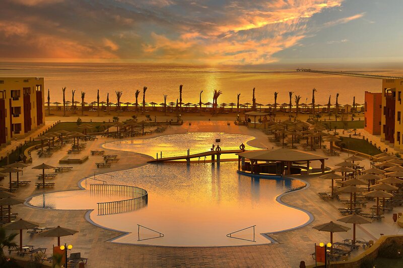 Royal Tulip Beach Resort 82