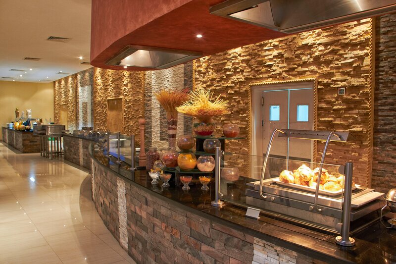 Royal Tulip Beach Resort 98