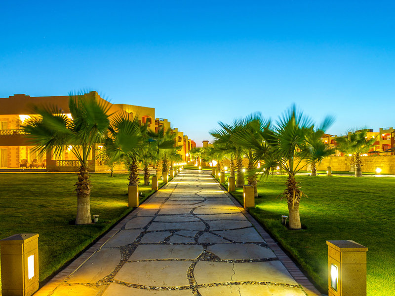Royal Tulip Beach Resort 27