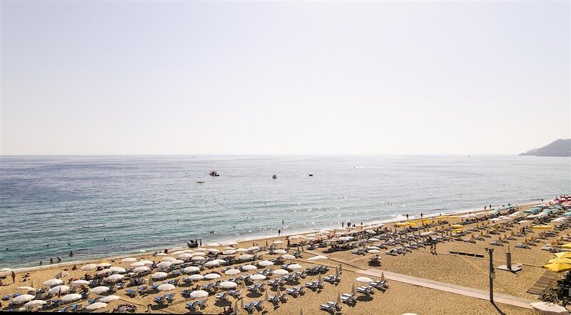 Azak Beach Hotel 9
