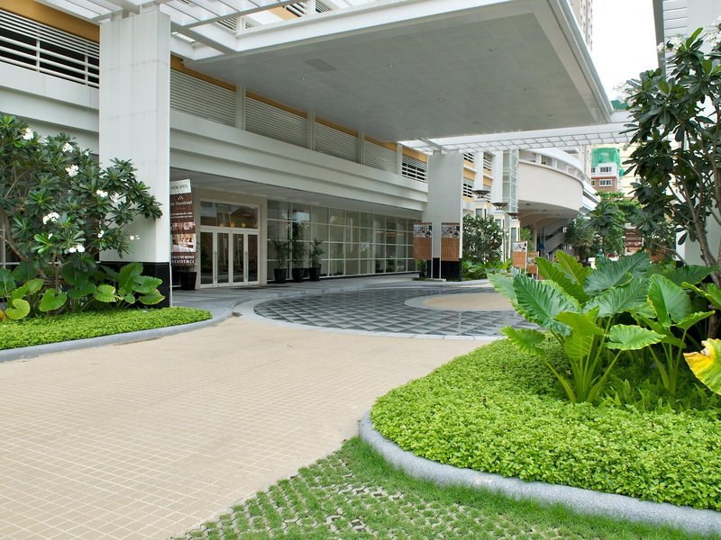 The Narathiwas Hotel & Residence Sathorn Bangkok 2