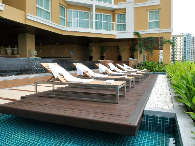 The Narathiwas Hotel & Residence Sathorn Bangkok 6