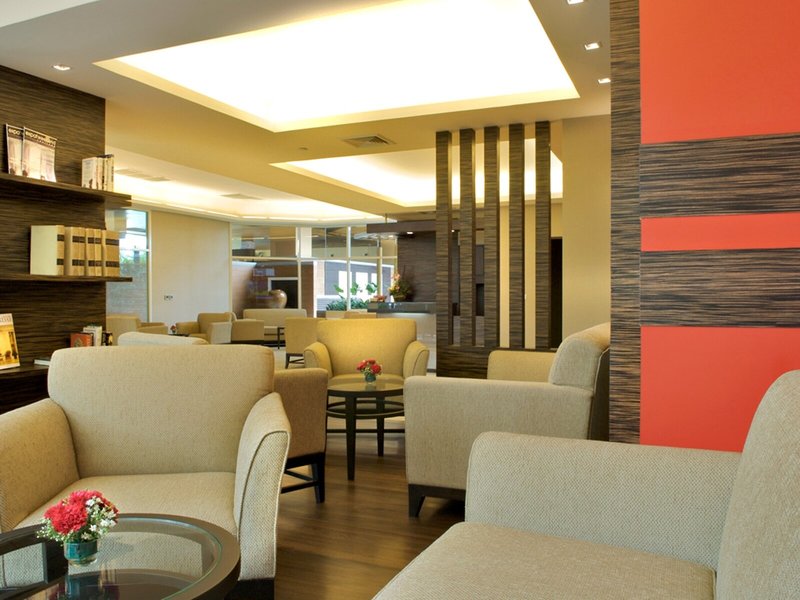 The Narathiwas Hotel & Residence Sathorn Bangkok 12