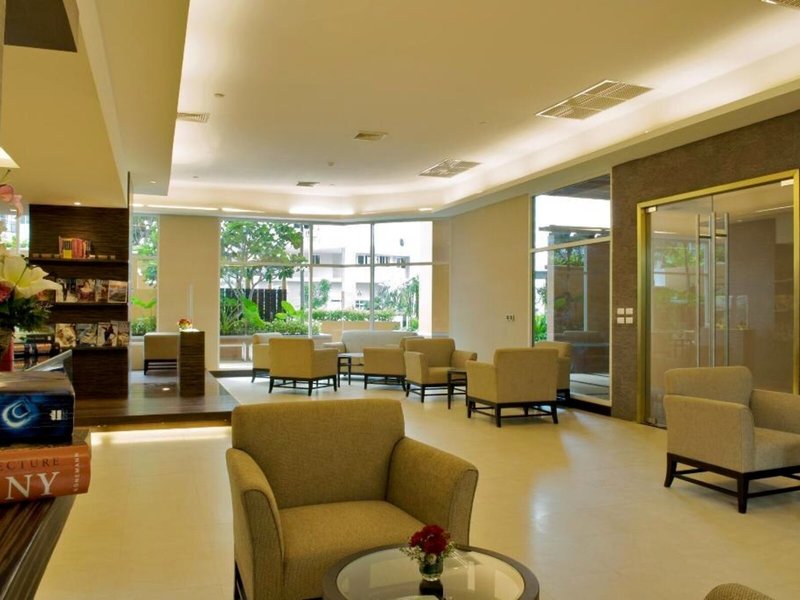 The Narathiwas Hotel & Residence Sathorn Bangkok 13