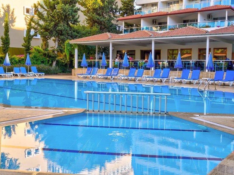 Blue Fish Hotel 4
