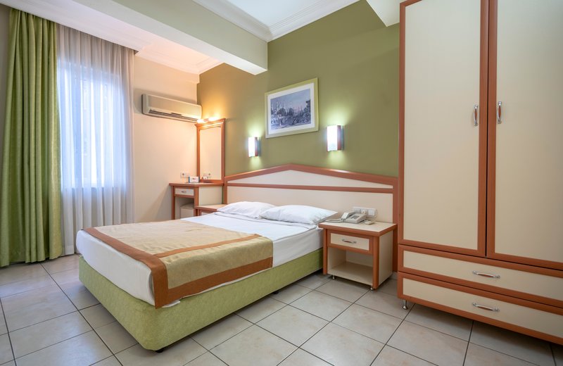 Blue Star Hotel 13