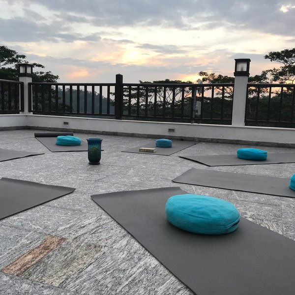 Niyagama House 8
