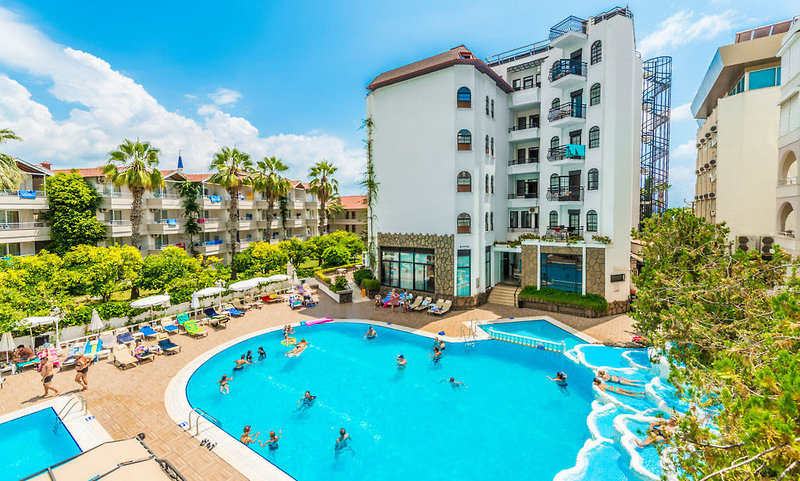 Boulevard Hotel 3