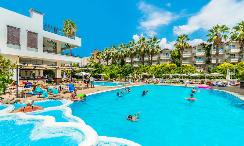 Boulevard Hotel 5
