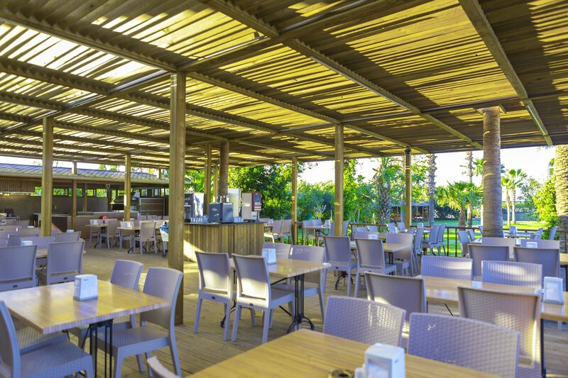 Caretta Beach Hotel 8