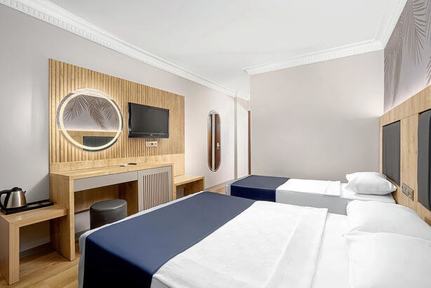 Caretta Beach Hotel 3