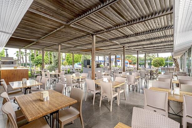 Caretta Beach Hotel 15