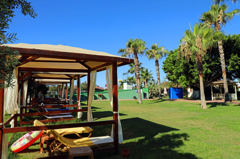 Caretta Beach Hotel 10