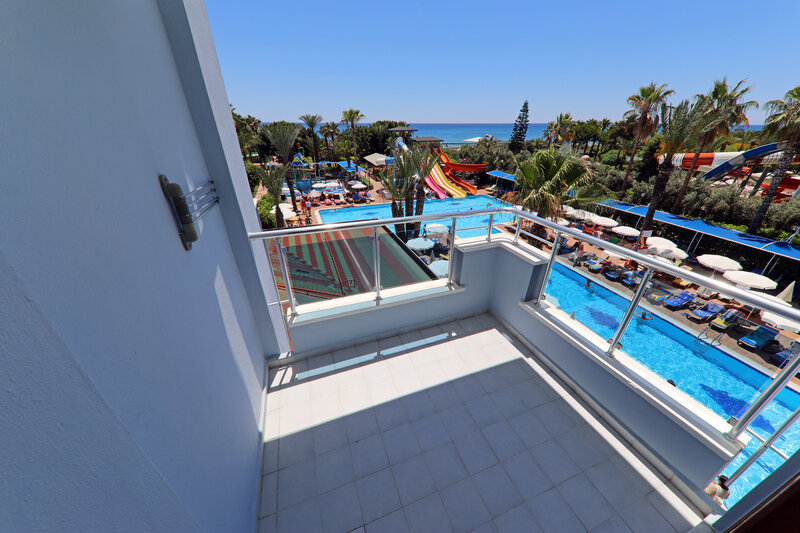 Caretta Beach Hotel 32