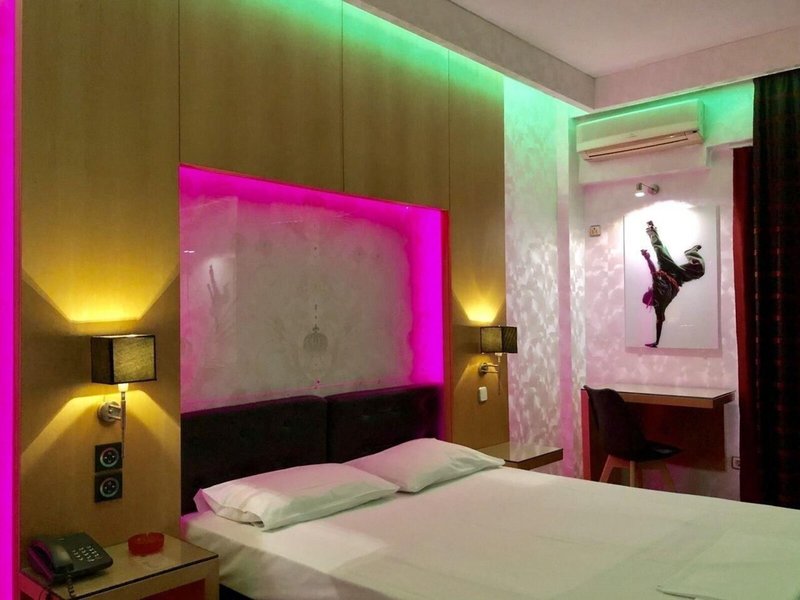 Olympic Hotel 7