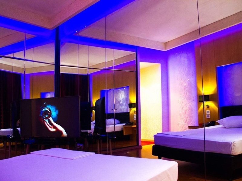 Olympic Hotel 10
