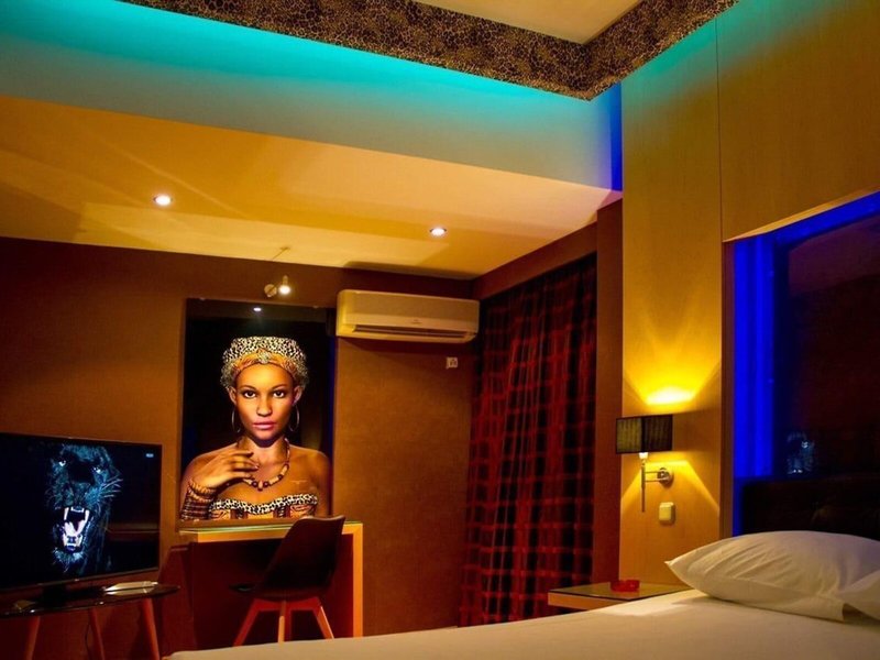 Olympic Hotel 14
