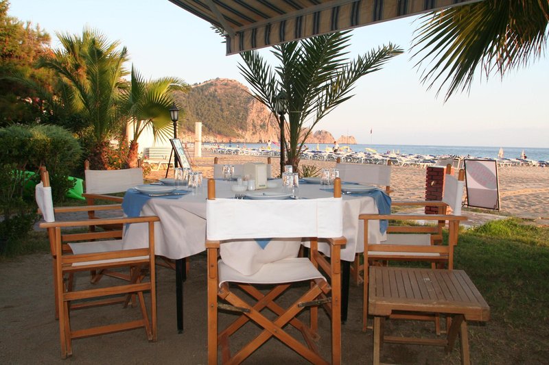 Elysee Beach Hotel 13