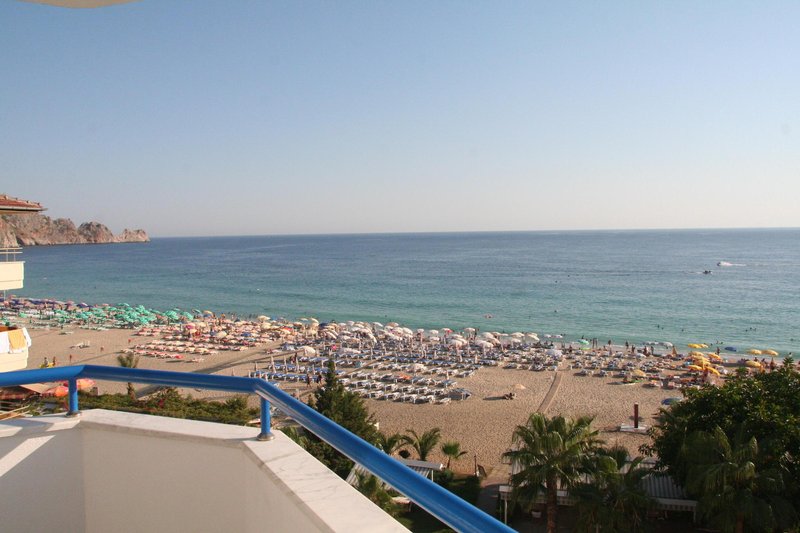 Elysee Beach Hotel 7