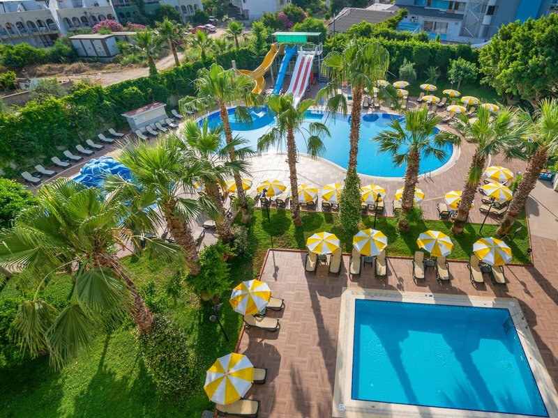 Gardenia Beach Hotel 31